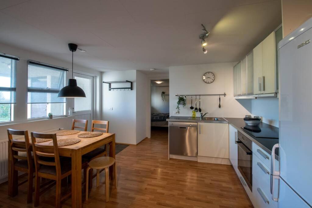 Lovely One Bedroom Apartment In Hafnarfjörður Exterior foto